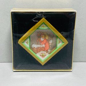 Hallmark 1979 Ornament Tree-Trimmer Collection Santa Christmas Eve Surprise